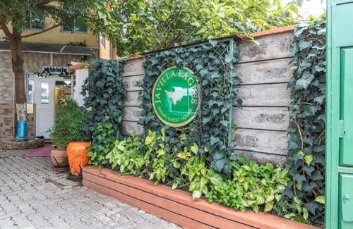 Embakasi Bed & Breakfast | Situated in a secure, quiet serene environment 15 min away from the Airport