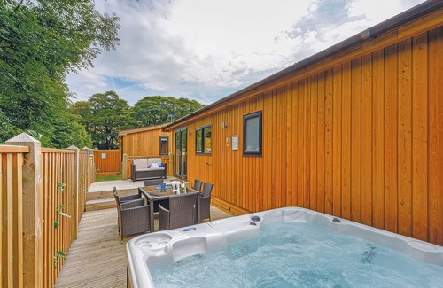 Saddleworth Cottage | Six Berth pet Free Lodges