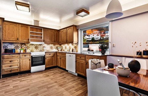 Tysnes House | Sjøstrand by Interhome