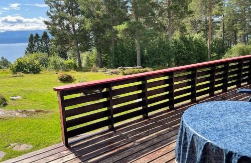 Molde Apartment | Sjarmerende hytte omgitt av vakker natur