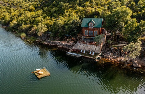 Karuc House | Skadar Lake Waterfront Two-Bedroom Home
