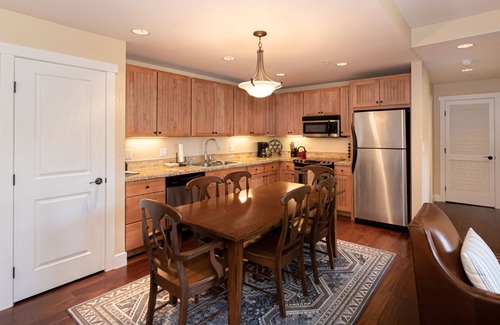 Silvercreek Condo | Ski in/Ski Out 2bed/2bath Mountainside Escape