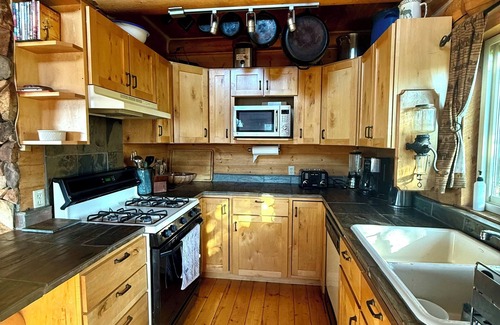 Powder Mountain Cabin | Ski in - Ski out Log Cabin at Powder Mountain