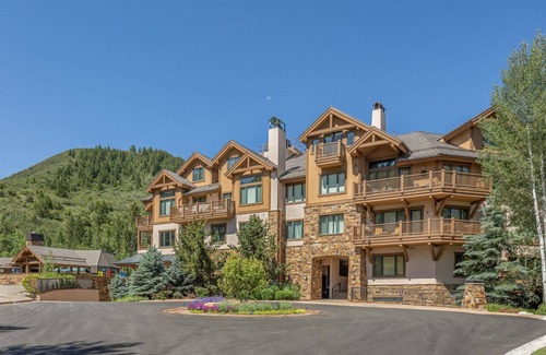 Edwards Condo | Ski-In/Ski-Out - Luxury Penthouse - Arrowhead A500 - Top Floor Views
