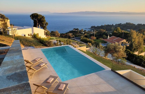 Agia Paraskevi Villa | Skiathea Villas, a luxury complex of Villas