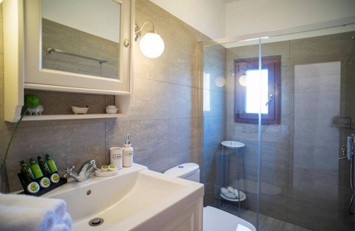 Agia Paraskevi Villa | Skiathea Villas Villa A