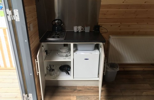 Abercwmboi Cottage | Sky Pod 1 (Pet Friendly)