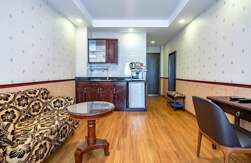 Phu My Hung House | Sleek Luxury Studio | Near SECC & Cafés