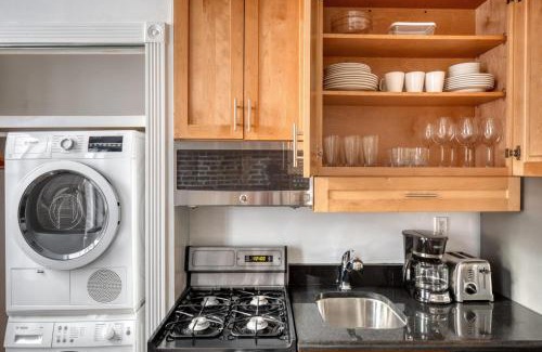 Nolita Apartment | Sleek Nolita 1BR w wd nr Soho NYC-891