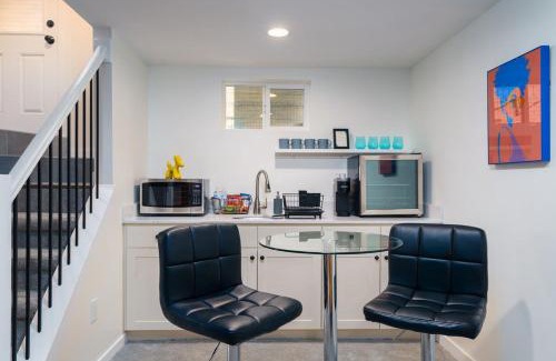 Congress Park Apartment | Sleek & Stylish Apt Steps From Bluebird Theater