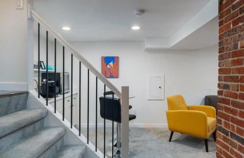 Congress Park Apartment | Sleek & Stylish Apt Steps From Bluebird Theater