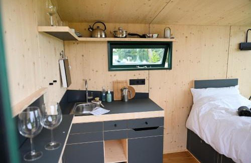 Suderstapel House | Sleep Space 1 - Green Tiny Spot Eider