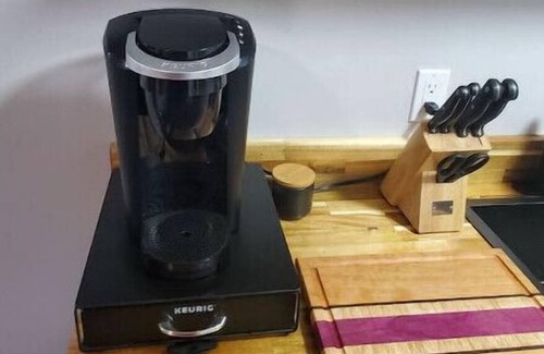 Campton Cabin | Sleepy Hollow Cabin 2 Studio, sleeps 2, queen bed