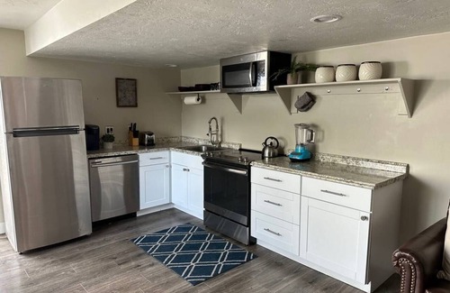 Vineyard Apartment | Sleepy Ridge Studio, Self Check-in, Free Parking