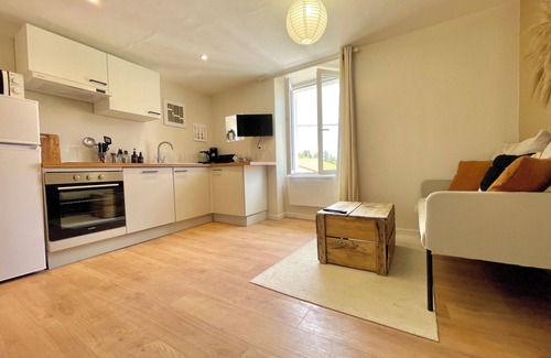 Amplepuis Apartment | Slow mood -Signature apartment