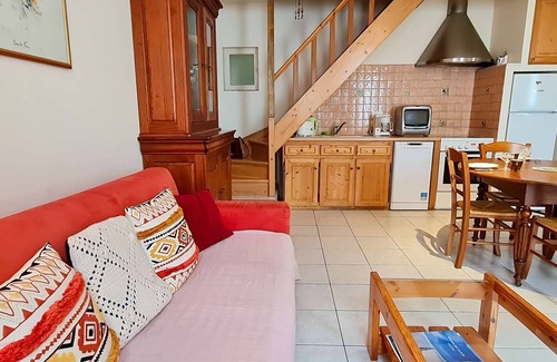 Saint-Clement-des-Baleines House | Small Réthaise house in the village center