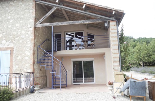 Labastide-Saint-Georges Cottage | Small cozy outbuilding attached to the mansion