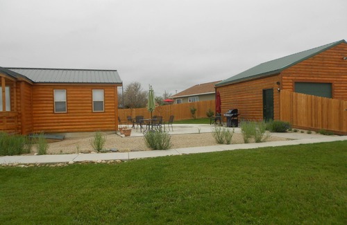 Buffalo Cabin | Small House At The Foot Of The Mountains