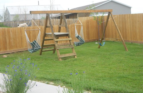 Buffalo Cabin | Small House At The Foot Of The Mountains