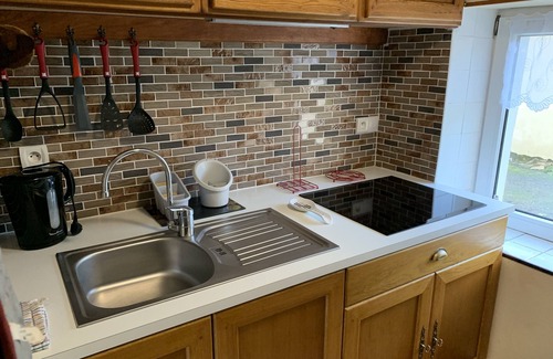 Leuhan Cottage | Small stone house in Finistère, Pets welcome, 1/2 hour from the coast