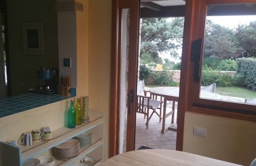 Santa Reparata Villa | Small villa overlooking the bay