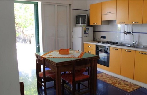 Palinuro Villa | Small villa with garden, parking space, private access to the sea 4 + 2 beds