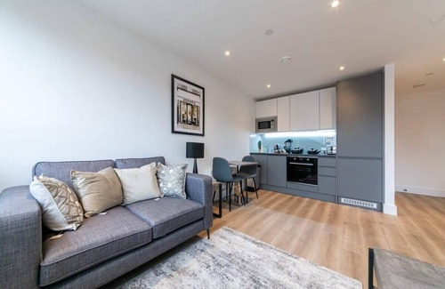 East Grinstead Apartment | Smart Studio Apartment in Central East Grinstead