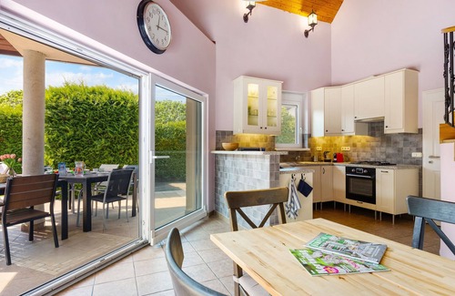 Siofok-Szabadifurdo House | Smeraldo by Interhome