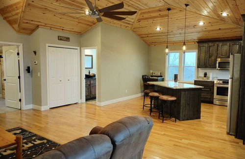 Murphy Ski Chalet | Smokey Mountain couple's retreat