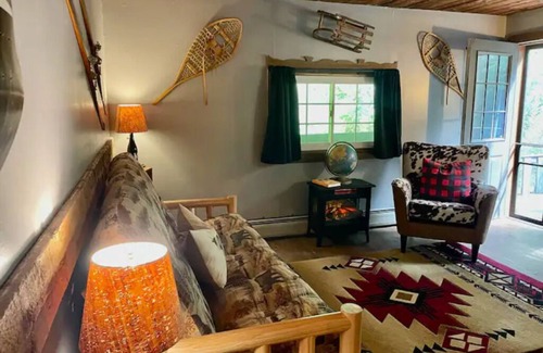 Waterbury Cabin | Smugglers' Notch - Grunberg Haus Inn & Cabins