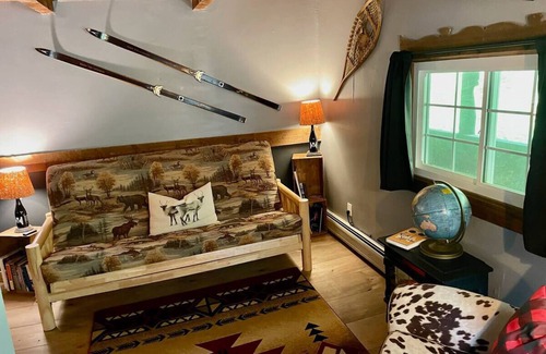 Waterbury Cabin | Smugglers' Notch - Grunberg Haus Inn & Cabins