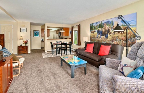 Kenai House | Sneaky Moose Townhome, 2BR/2BA