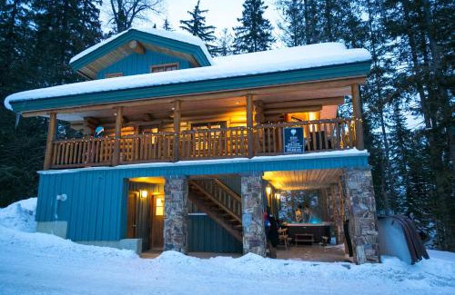 East Kootenay Apartment | Snow Creek Cabins by Fernie Lodging Co
