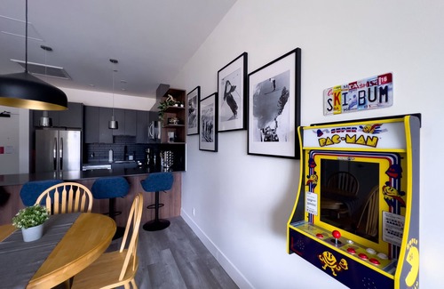 Revelstoke Condo | Snow Rodeo Suite Abode 2br w/Private Hot Tub!