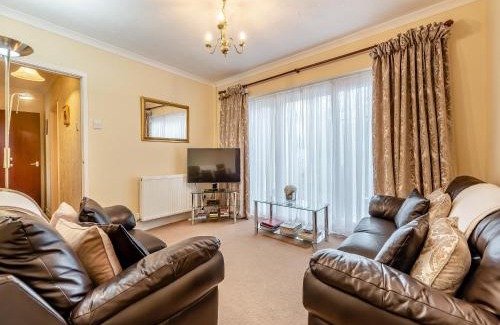 Oakford House | Snowdrop