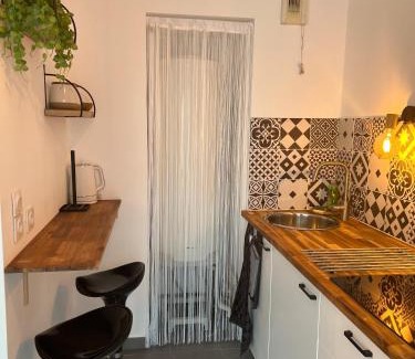 Grand Clement Apartment | Snug & Cosy proche gare PartDieu, accès facile aéroport et Eurexpo