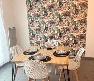 Grand Clement Apartment | Snug & Cosy proche gare PartDieu, accès facile aéroport et Eurexpo