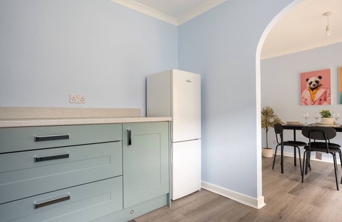 Broxburn House | Snug Modern Home in Broxburn