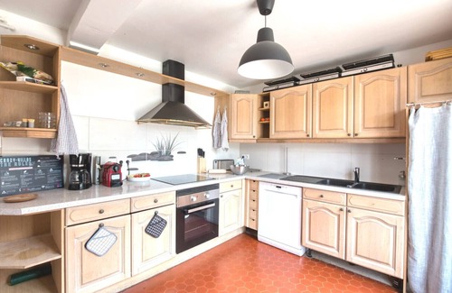 Champcevrais Villa | So Villa Gaudiniere (89) - Heated pool - Foot - 2h Paris - 30p.