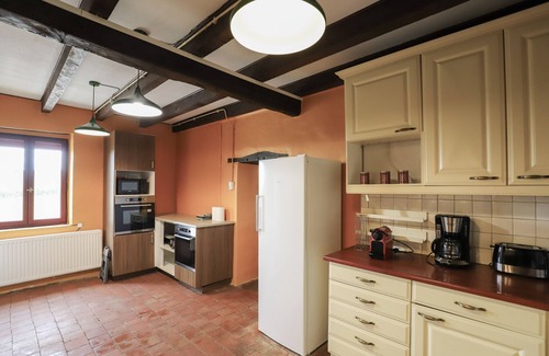 Neuvy-Grandchamp Villa | So Villa Molise au Blanc (71) - Heated pool - Sauna - 2h from Lyon - 30p.