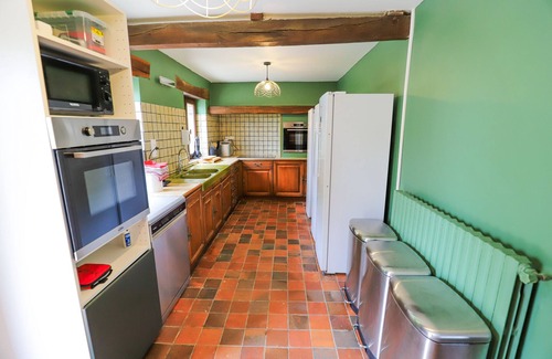 Concressault Villa | So Villa Vaslots (18) - Indoor pool - Basketball - 2h from Paris - 30p.