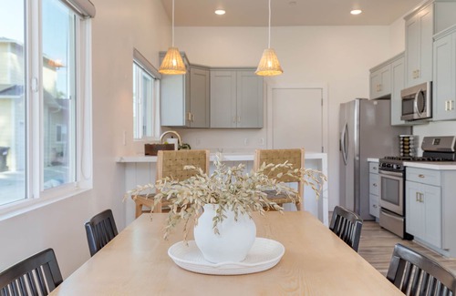 City Heights House | SoCal Cottage by AvantStay | Near Gaslamp + Firepit