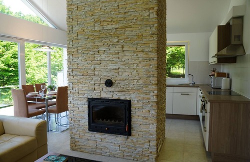 Slovenska Bistrica Apartment | Sofia Holiday Haven in Nature with Pool.