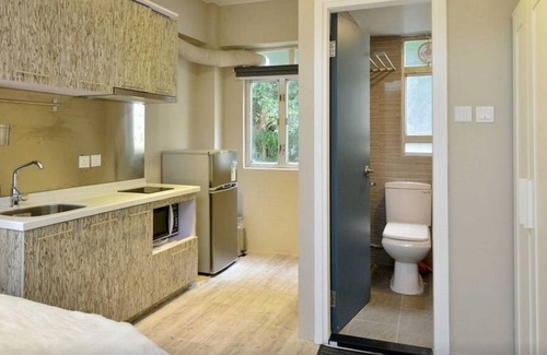 Sheung Wan Apartment | Soho Luxury Apt, New Reno *1B