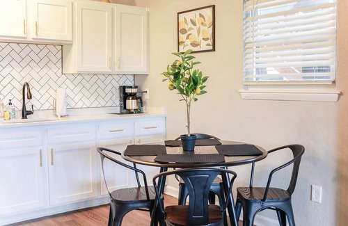 Cottage Line Apartment | Sojourn 2 BR Beach Side Home with Ocean Views