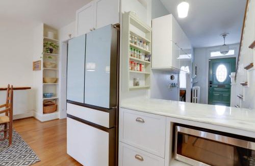 Hill East Apartment | Sojourn Eclectic Capitol Hill Home Sleeps 4