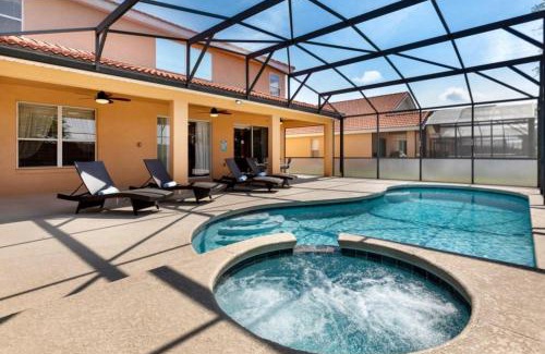 Solana Villa | Solana Resort Luxe Villa All Day Sun Pool Deck and Spa