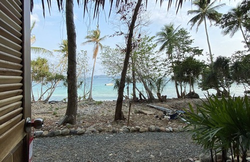 Koh Wai House | SOLE RESORT 10 Pax Waterfront Deluxe Bungalows with WiFi Restaurant Massage Area