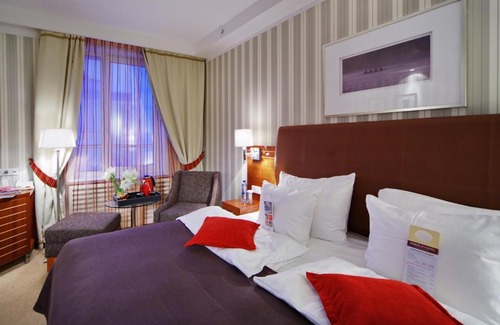 District No. 7 Hotel | Solo Sokos Hotel Palace Bridge