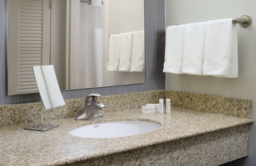 North Dallas Hotel | Sonesta Select Dallas Central Expressway